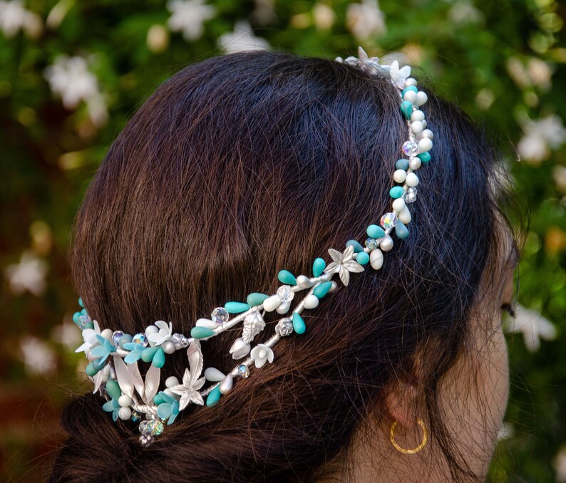 corona de porcelana fría para novia o niña de comunión en tonos plata, azul y verde corona de porcelana fría para novia o niña de comunión en tonos plata, azul y verde