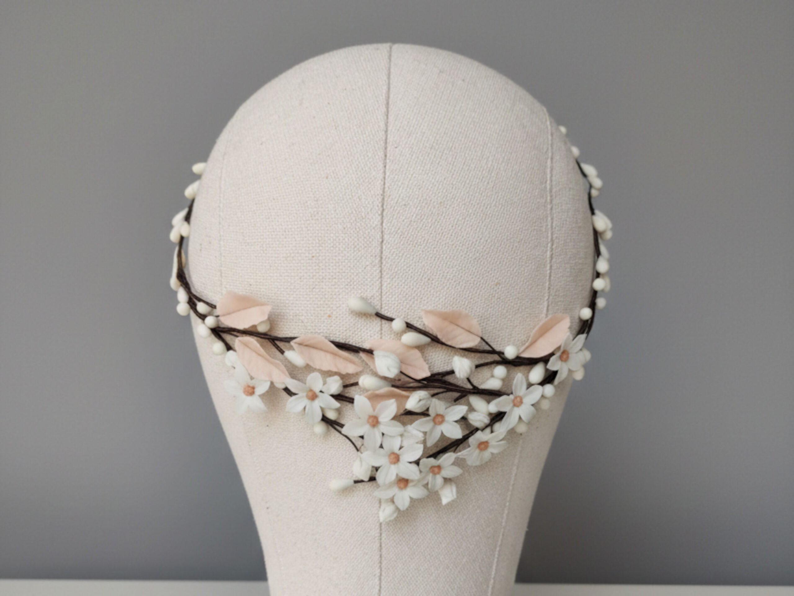 corona de novia con flores y pistilos hechos a mano con porcelana fría, corona de comunión, tiara de flores corona de novia con flores y pistilos hechos a mano con porcelana fría, corona de comunión, tiara de flores